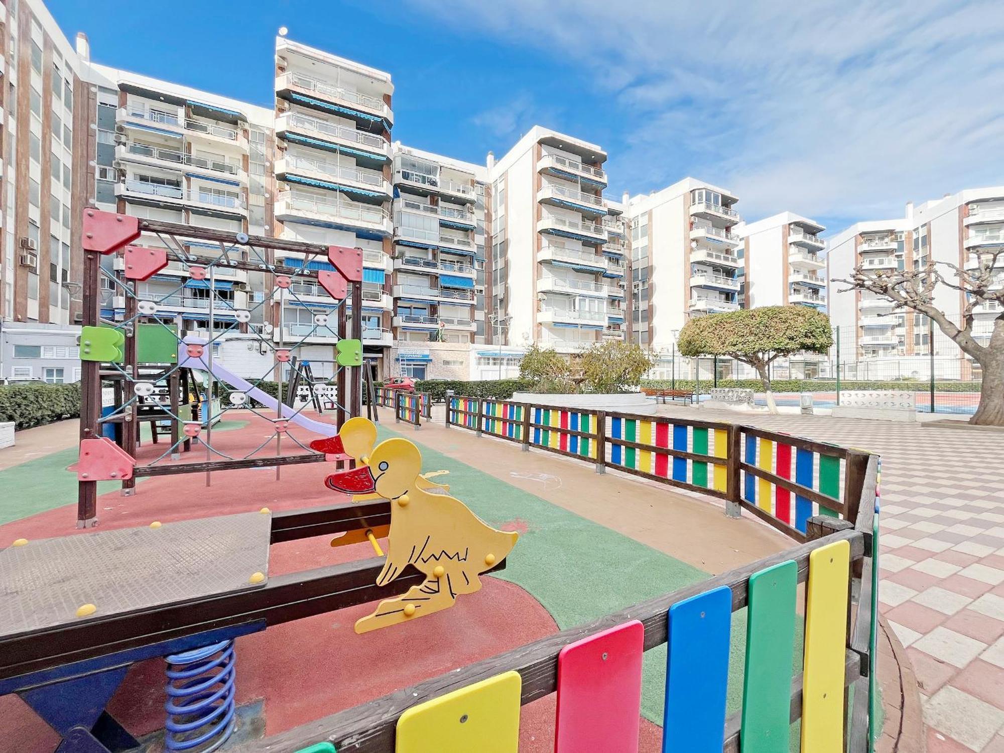 Global Properties, Apartamento Con Terraza E Increibles Vistas Al Mar Puerto de Sagunto Exterior photo